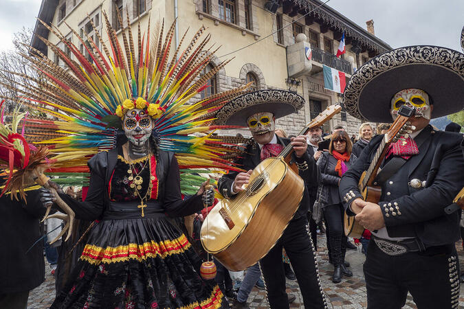 Découvrez les fêtes mexicaines de Barcelonnette, los dias de los muertos débarquent dans les montagnes !